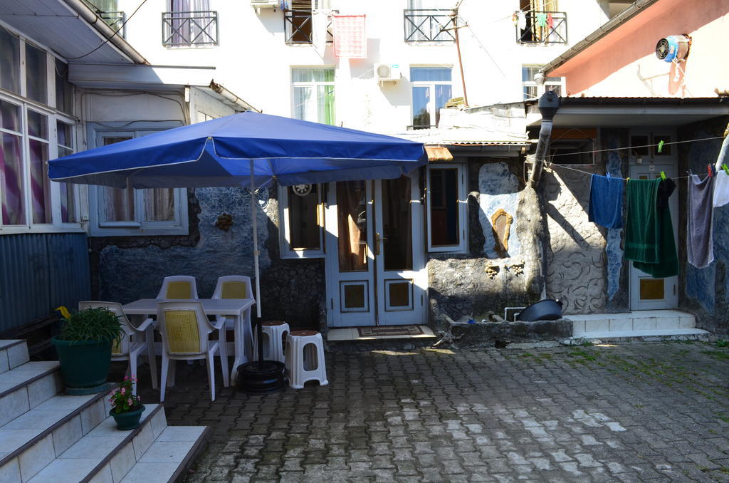 Tj+ Hostel Batum Dış mekan fotoğraf